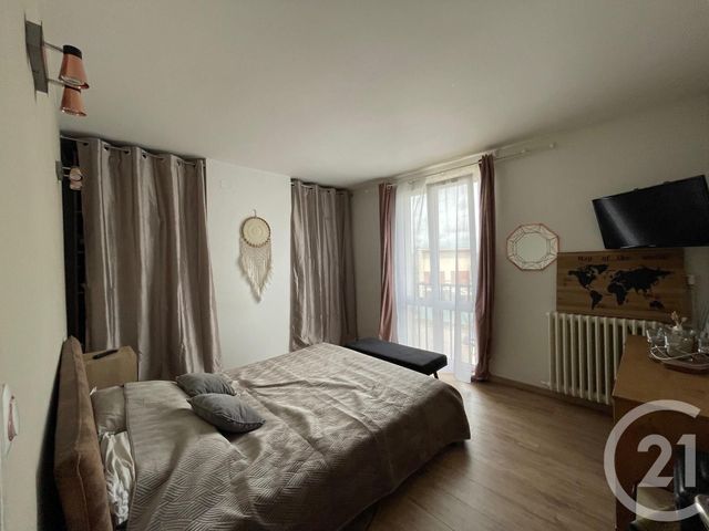 Afficher la photo en grand Appartement F4 à vendre - 4 pièces - 68.63 m2 - CONFLANS STE HONORINE - 78 - ILE-DE-FRANCE - Century 21 La Batellerie