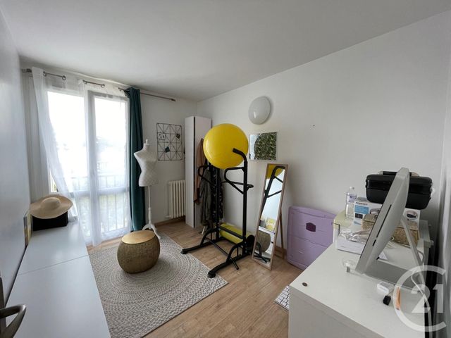 Afficher la photo en grand Appartement F4 à vendre - 4 pièces - 68.63 m2 - CONFLANS STE HONORINE - 78 - ILE-DE-FRANCE - Century 21 La Batellerie