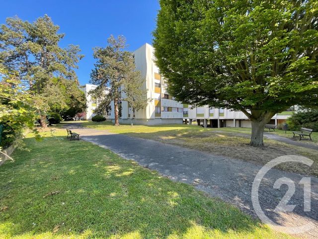 Appartement F2 à vendre - 2 pièces - 43.18 m2 - CONFLANS STE HONORINE - 78 - ILE-DE-FRANCE - Century 21 La Batellerie Appartement F2 à vendre - 2 pièces - 43.18 m2 - CONFLANS STE HONORINE - 78 - ILE-DE-FRANCE - Century 21 La Batellerie