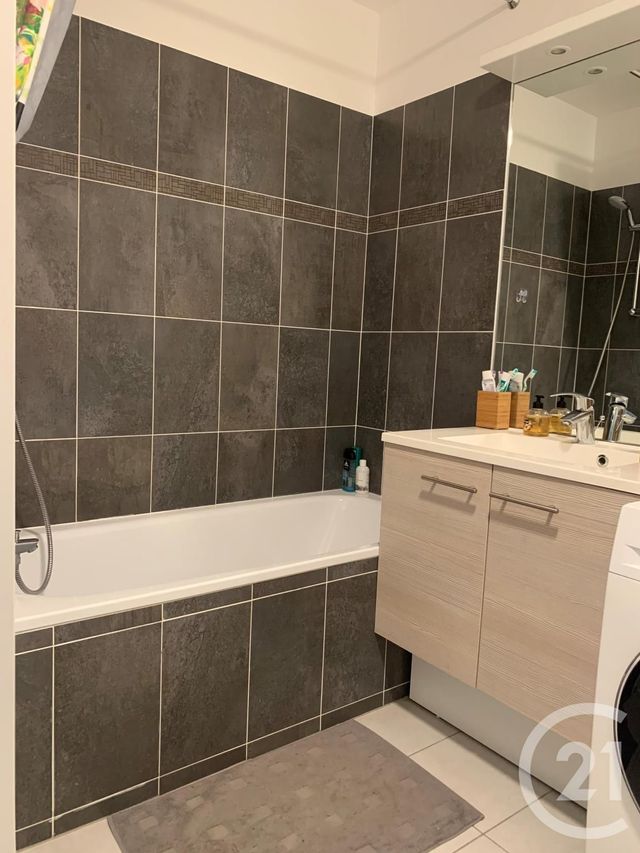 Appartement F2 à vendre - 2 pièces - 39.73 m2 - ERAGNY SUR OISE - 95 - ILE-DE-FRANCE - Century 21 La Batellerie Appartement F2 à vendre - 2 pièces - 39.73 m2 - ERAGNY SUR OISE - 95 - ILE-DE-FRANCE - Century 21 La Batellerie