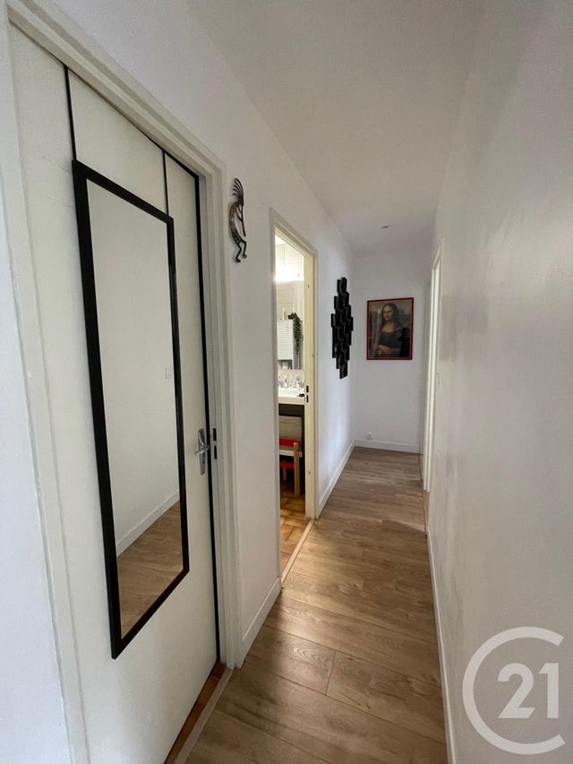 Afficher la photo en grand Appartement F4 à vendre - 4 pièces - 74.47 m2 - CONFLANS STE HONORINE - 78 - ILE-DE-FRANCE - Century 21 La Batellerie