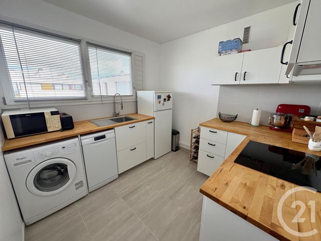 Afficher la photo en grand Appartement F3 à vendre - 3 pièces - 56.89 m2 - CONFLANS STE HONORINE - 78 - ILE-DE-FRANCE - Century 21 La Batellerie