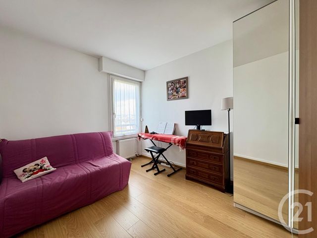 Afficher la photo en grand Appartement F3 à vendre - 3 pièces - 56.89 m2 - CONFLANS STE HONORINE - 78 - ILE-DE-FRANCE - Century 21 La Batellerie