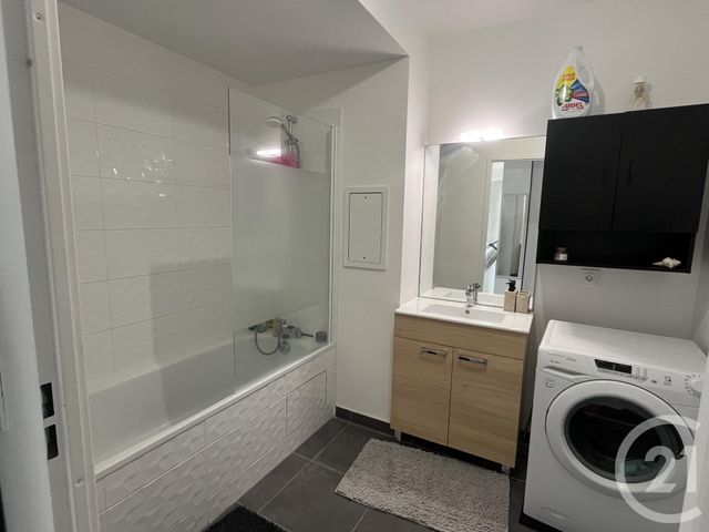 Appartement F4 à vendre - 3 pièces - 68.46 m2 - CONFLANS STE HONORINE - 78 - ILE-DE-FRANCE - Century 21 La Batellerie