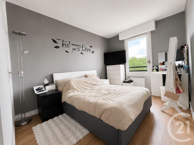 Appartement F2 à vendre - 2 pièces - 47.12 m2 - CONFLANS STE HONORINE - 78 - ILE-DE-FRANCE - Century 21 La Batellerie