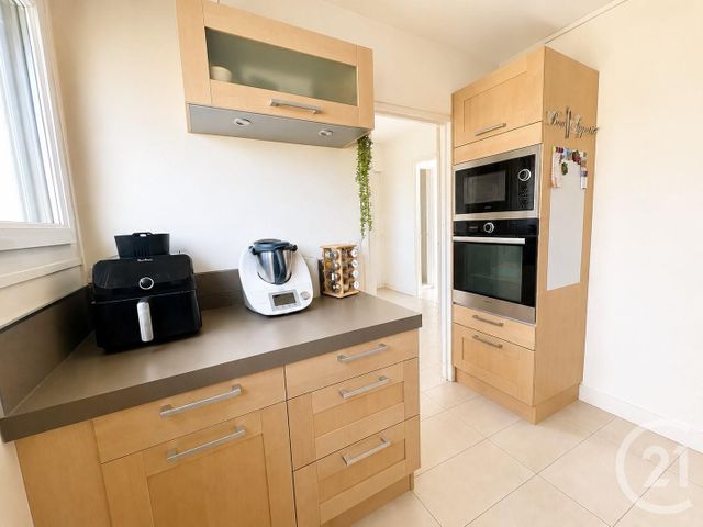 Appartement F2 à vendre - 2 pièces - 47.12 m2 - CONFLANS STE HONORINE - 78 - ILE-DE-FRANCE - Century 21 La Batellerie
