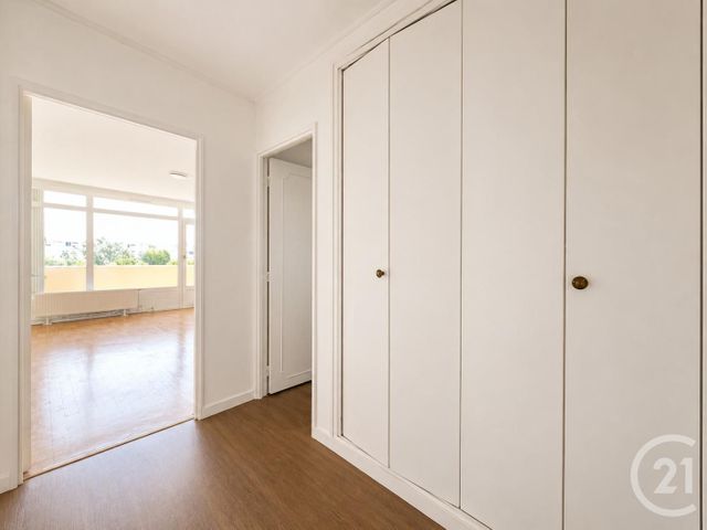 Appartement F2 à vendre - 2 pièces - 59.21 m2 - CONFLANS STE HONORINE - 78 - ILE-DE-FRANCE - Century 21 La Batellerie