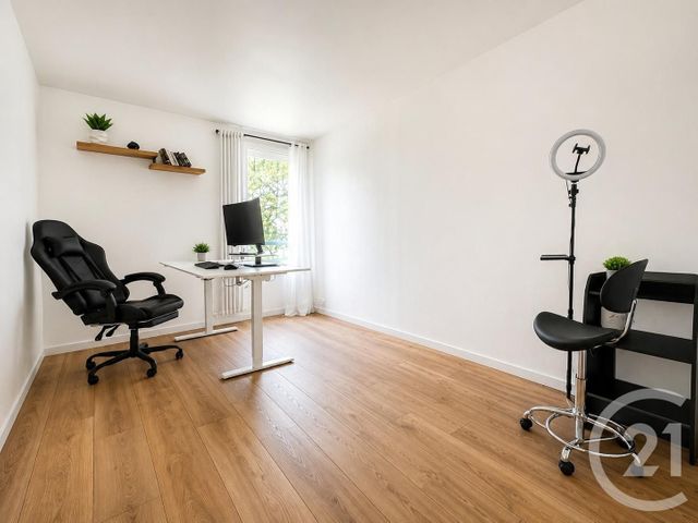 Appartement F5 à vendre - 5 pièces - 83.14 m2 - ERAGNY SUR OISE - 95 - ILE-DE-FRANCE - Century 21 La Batellerie