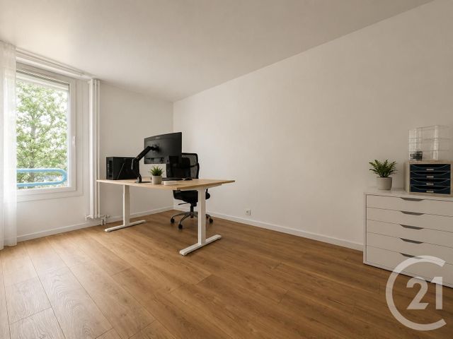 Appartement F5 à vendre - 5 pièces - 83.14 m2 - ERAGNY SUR OISE - 95 - ILE-DE-FRANCE - Century 21 La Batellerie