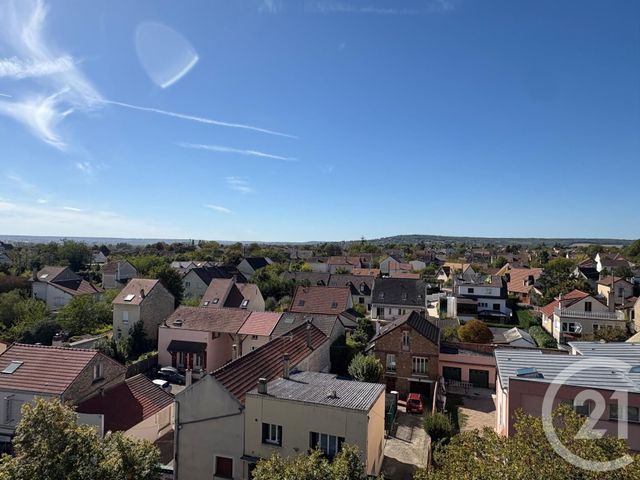 Appartement F4 à vendre - 4 pièces - 66.15 m2 - CONFLANS STE HONORINE - 78 - ILE-DE-FRANCE - Century 21 La Batellerie