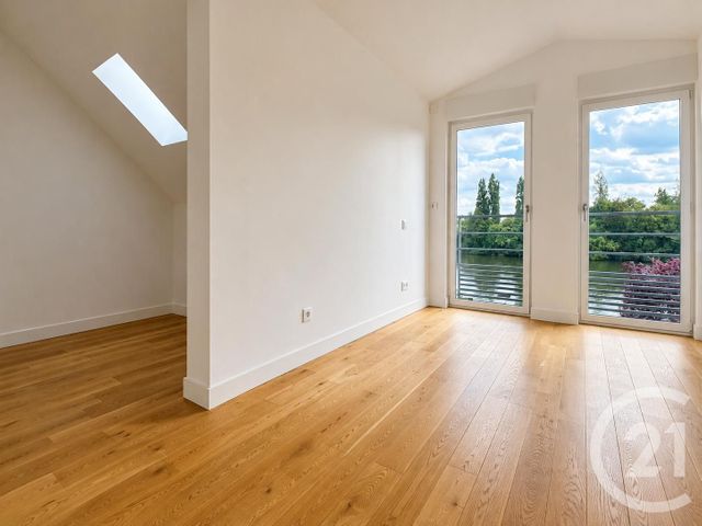Appartement F4 à vendre - 4 pièces - 75.84 m2 - CONFLANS STE HONORINE - 78 - ILE-DE-FRANCE - Century 21 La Batellerie