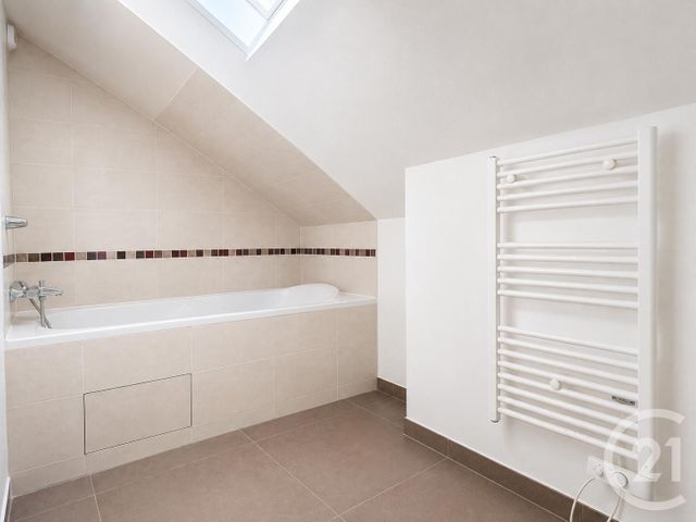 Appartement F4 à vendre - 4 pièces - 75.84 m2 - CONFLANS STE HONORINE - 78 - ILE-DE-FRANCE - Century 21 La Batellerie