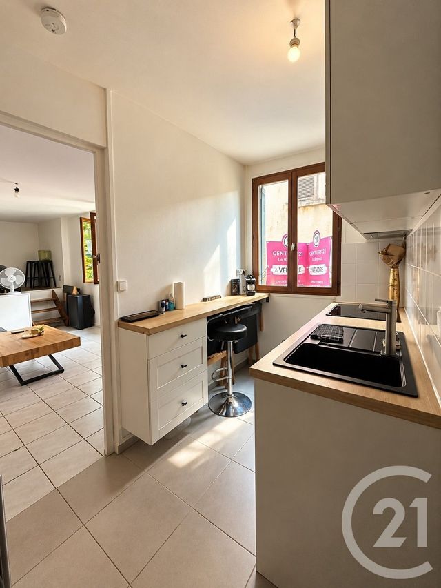 Appartement Studio à vendre - 1 pièce - 24.47 m2 - CONFLANS STE HONORINE - 78 - ILE-DE-FRANCE - Century 21 La Batellerie